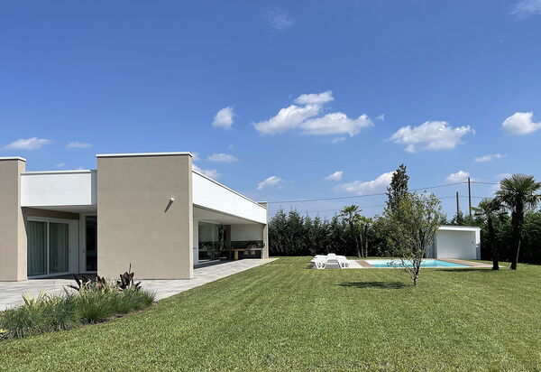 Stima Home, Padova, Pool, Ac: Autunno, Estate, Giardino, Primavera