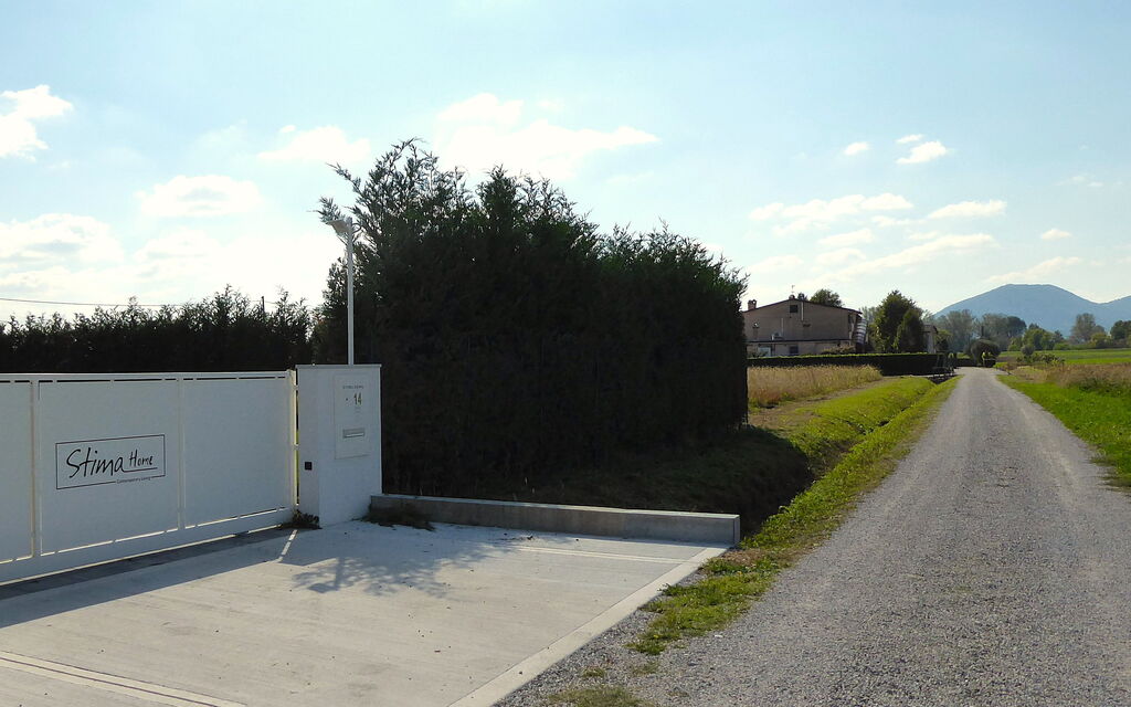 Stima Home, Padova, Pool, Ac: Autumn, Main Entrance, Spring, Summer