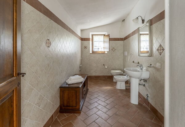 Apartment Marcigliana Front Pool Wi-fi Radicondoli: Autunno, Bagno, Estate, Primavera