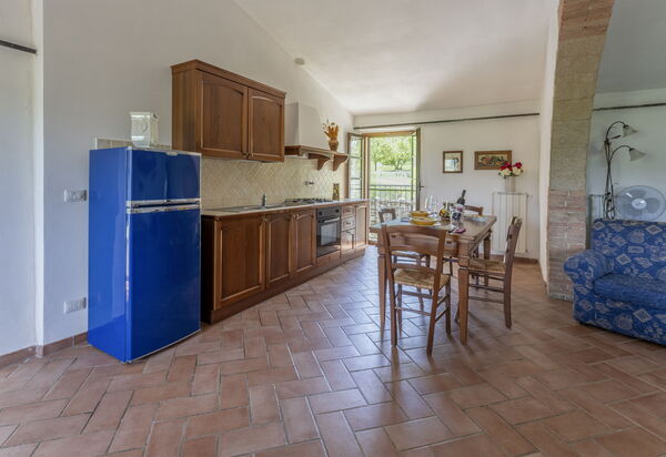 Apartment Marcigliana Front Pool Wi-fi Radicondoli: Autunno, Cucina, Estate, Primavera