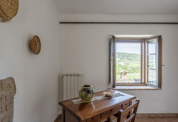 Apartment Marcigliana Front Pool Wi-fi Radicondoli: Altra Stanza, Autunno, Estate, Primavera