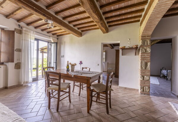 Apartment Marcigliana Front Pool Wi-fi Radicondoli: Autunno, Cucina, Estate, Primavera