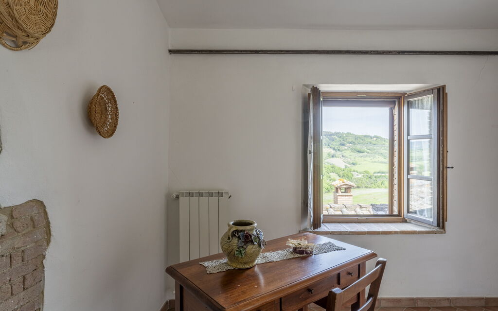 Apartment Marcigliana Front Pool Wi-fi Radicondoli: Autumn, Other Room, Spring, Summer