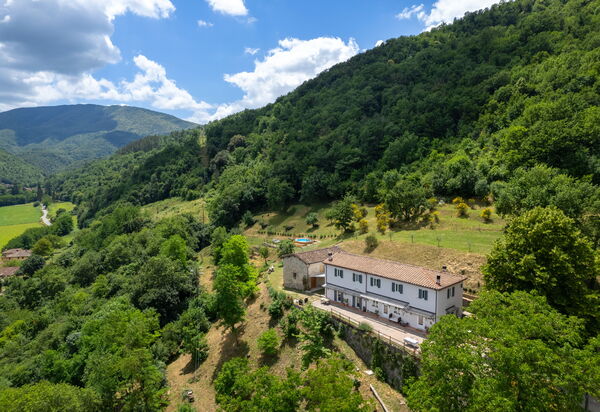 La Casa Del Tiglio: Building Exterior, Garden, Outdoor, Pool, Scenic View