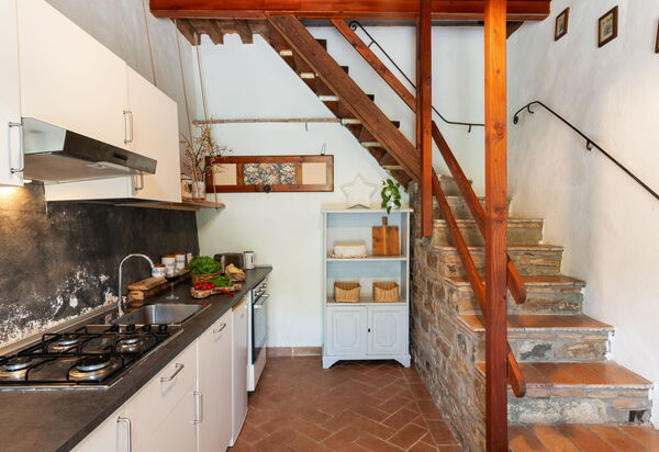 La Casa Del Tiglio: Common Room, Dining Room, Food, Kitchen