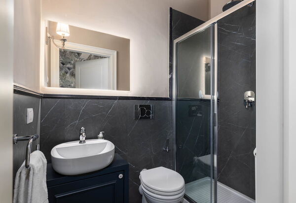 Torretta Penthouse Luxury Apartment In Florence By Palazzo Pazzi Vitali: Autumn, Bathroom, Spring, Summer