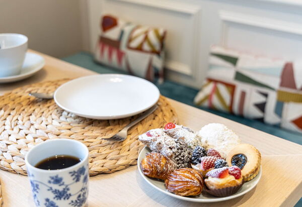 Torretta Penthouse Luxury Apartment In Florence By Palazzo Pazzi Vitali: Autumn, Food, Spring, Summer