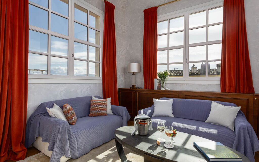 Torretta Penthouse Luxury Apartment In Florence By Palazzo Pazzi Vitali: Autunno, Estate, Primavera, Soggiorno