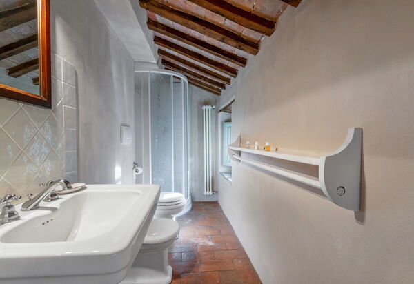 Casa Di Pietro In Vivo D'orcia, Pool: Autumn, Bathroom, Spring, Summer