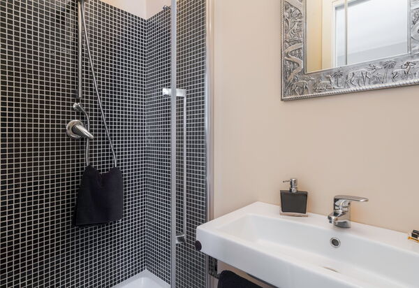 A Casa Di Camillo, Nepi, a C, Wifi: Autumn, Bathroom, Spring, Summer