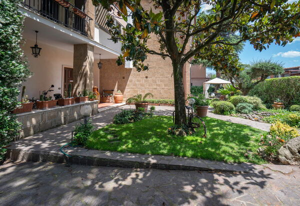 A Casa Di Camillo, Nepi, a C, Wifi: Autumn, Garden, Spring, Summer