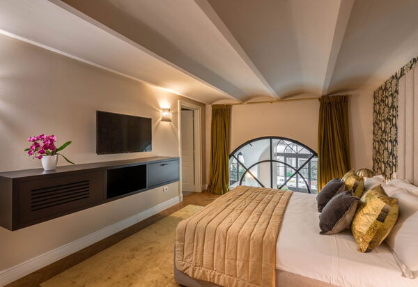 Duomo Penthouse Luxury Apartment In Florence By Palazzo Pazzi Vitali: Bedroom