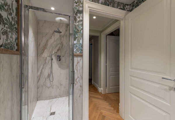 Duomo Penthouse Luxury Apartment In Florence By Palazzo Pazzi Vitali: Autumn, Bathroom, Spring, Summer, Winter