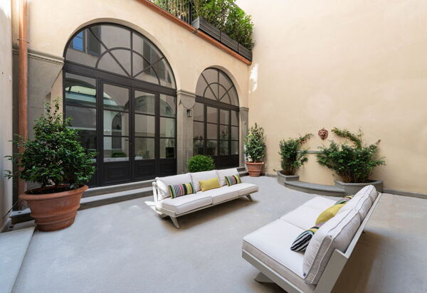 Duomo Penthouse Luxury Apartment In Florence By Palazzo Pazzi Vitali: Autumn, Garden, Spring, Summer, Winter
