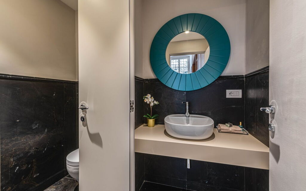 Duomo Penthouse Luxury Apartment In Florence By Palazzo Pazzi Vitali: Autunno, Bagno, Estate, Inverno, Primavera