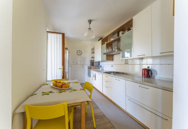 Camaiore House With Pool, La Casa Dei Ricci: Autunno, Cucina, Estate, Primavera