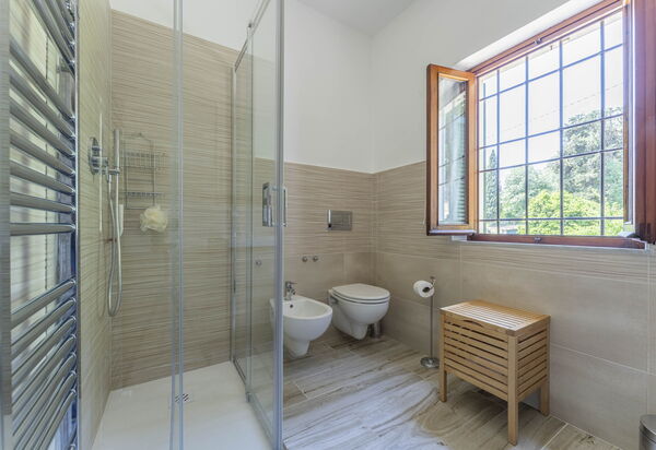 Camaiore House With Pool, La Casa Dei Ricci: Autunno, Bagno, Estate, Primavera