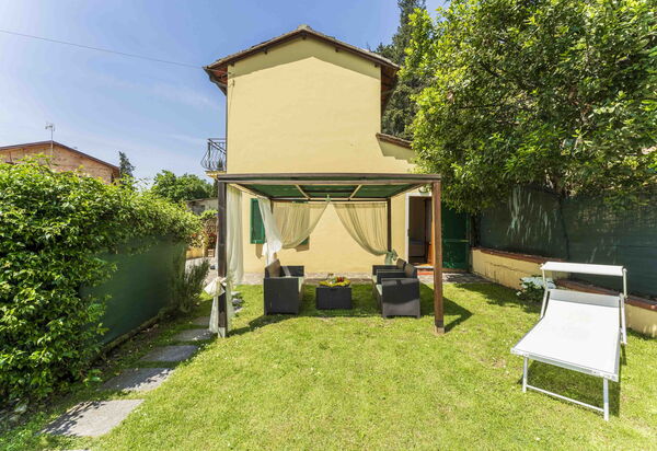 Camaiore House With Pool, La Casa Dei Ricci: Autunno, Estate, Giardino, Primavera