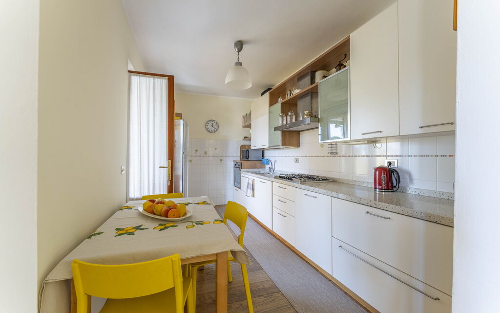 Camaiore House With Pool, La Casa Dei Ricci: Autumn, Kitchen, Spring, Summer