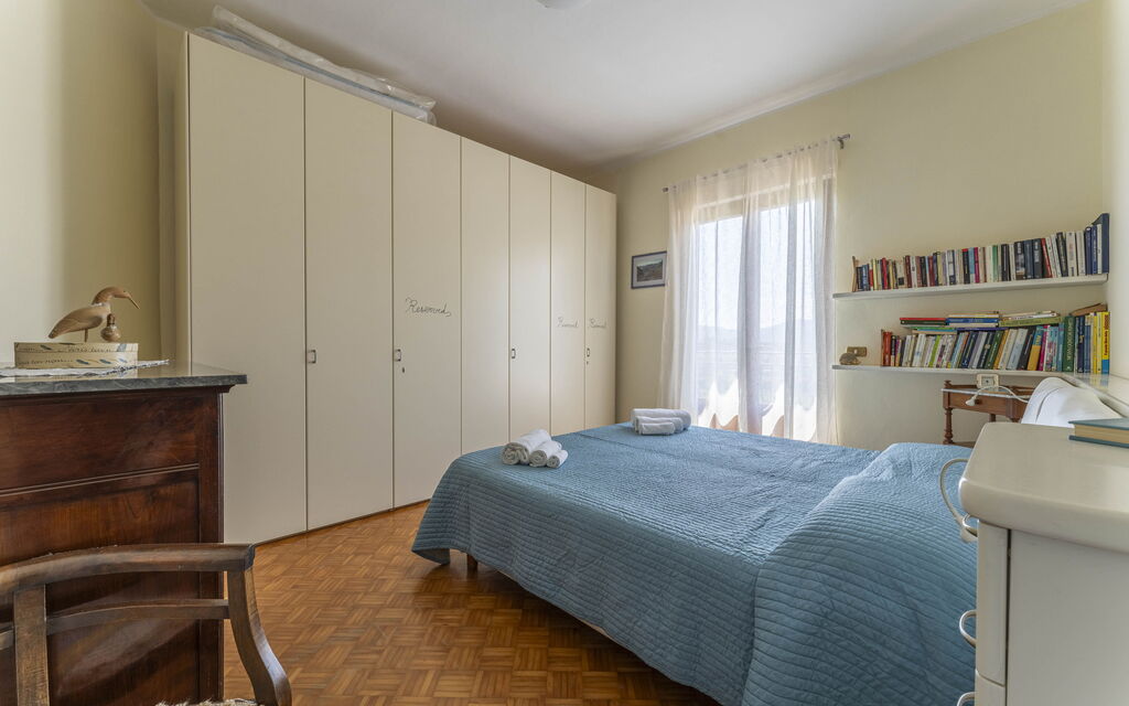 Camaiore House With Pool, La Casa Dei Ricci: Autumn, Bedroom, Spring, Summer