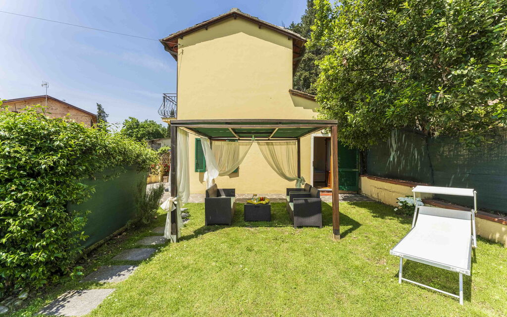 Camaiore House With Pool, La Casa Dei Ricci: Autumn, Garden, Spring, Summer