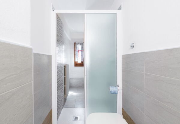 Chiara Apartment , San Frediano Florence: Autunno, Bagno, Estate, Primavera