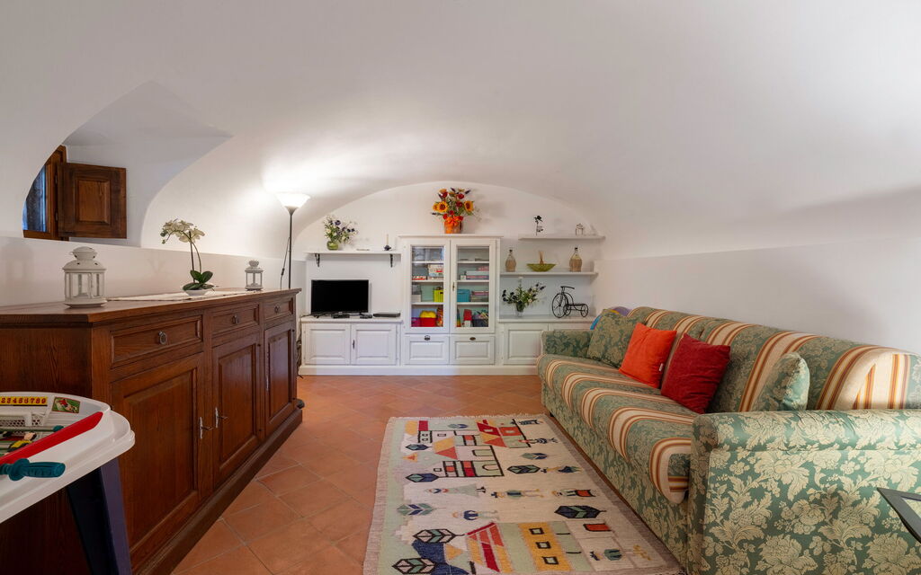 Chiara House In Galenda, Chianti, Pool And Nature: Autumn, Living Room, Spring, Summer