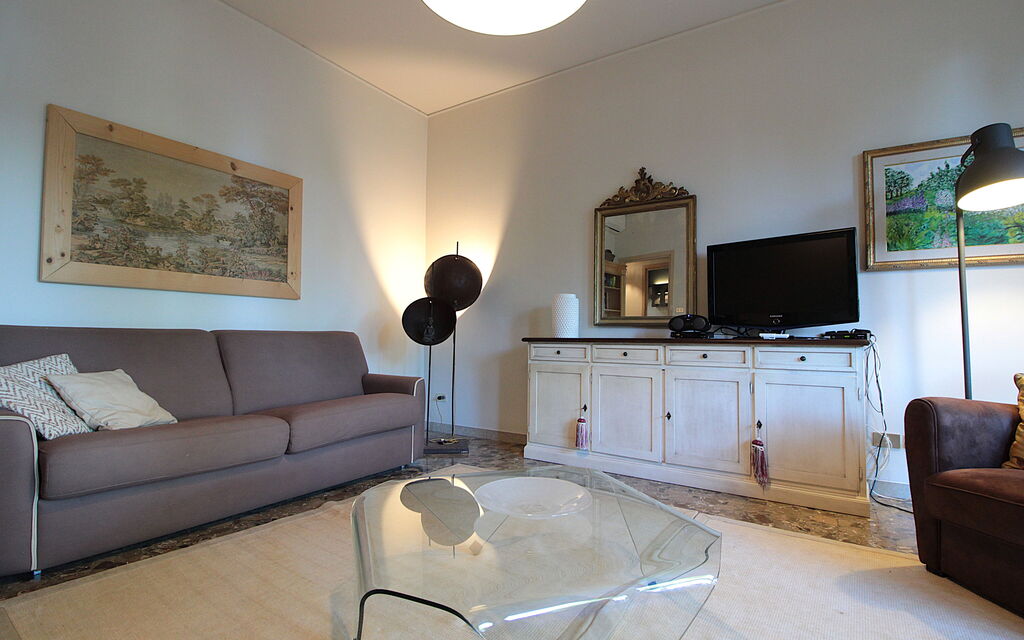 Dal Molin Apartment, Garda Lake, Ac, Fitness, Jacuzzi: Autumn, Living Room, Spring, Summer