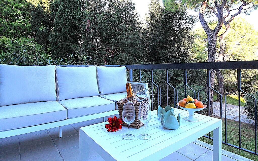 Dal Molin Apartment, Garda Lake, Ac, Fitness, Jacuzzi: Autumn, Balcony / Terrace / Patio, Spring, Summer