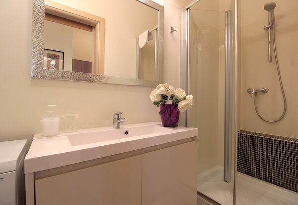 Provenzale Apartment, Garda Lake, Jacuzzi, Fitness, Ac: Autunno, Bagno, Estate, Primavera