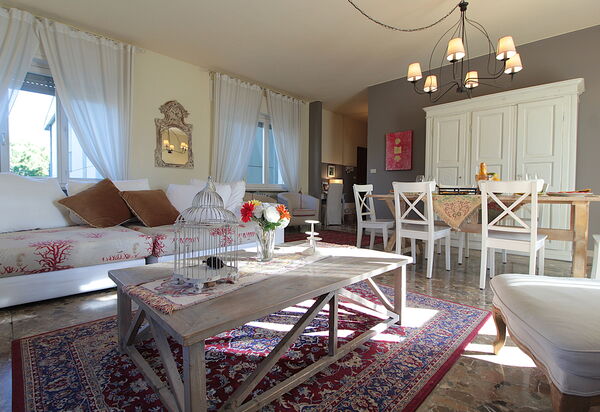 Provenzale Apartment, Garda Lake, Jacuzzi, Fitness, Ac: Autunno, Estate, Primavera, Soggiorno