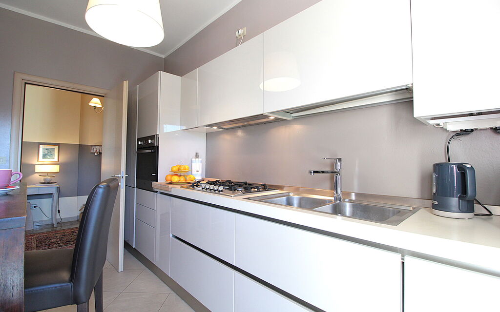 Provenzale Apartment, Garda Lake, Jacuzzi, Fitness, Ac: Autunno, Cucina, Estate, Primavera