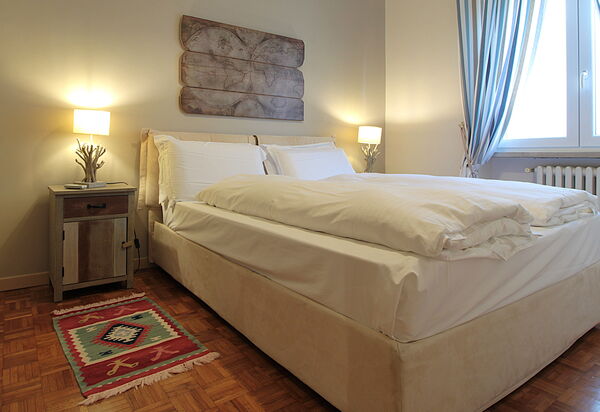 Catullo 18 Apartment, Garda Lake, Jacuzzi, Fitness, Ac: Autunno, Camera da letto, Estate, Primavera