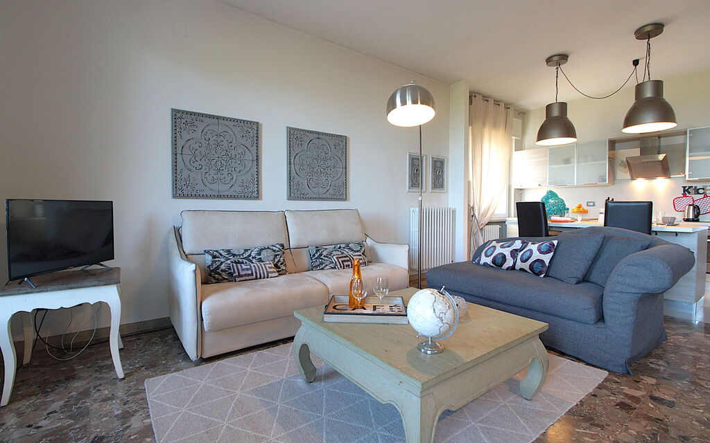 Catullo 18 Apartment, Garda Lake, Jacuzzi, Fitness, Ac: Autunno, Estate, Primavera, Soggiorno