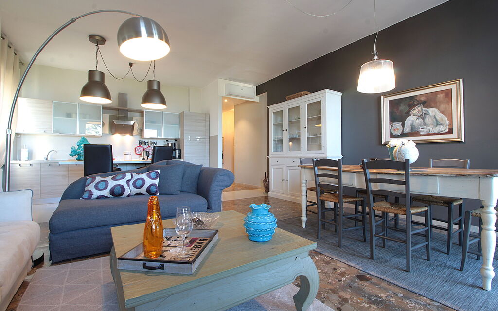 Catullo 18 Apartment, Garda Lake, Jacuzzi, Fitness, Ac: Autunno, Estate, Primavera, Soggiorno