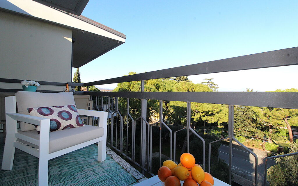 Catullo 18 Apartment, Garda Lake, Jacuzzi, Fitness, Ac: Autunno, Balcone / Terrazza / Patio, Estate, Primavera