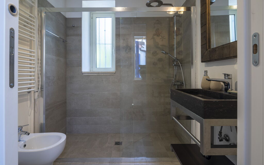 Villa Acquaro, Santa Caterina Dello Ionio, Pool, Ac: Autumn, Bathroom, Spring, Summer