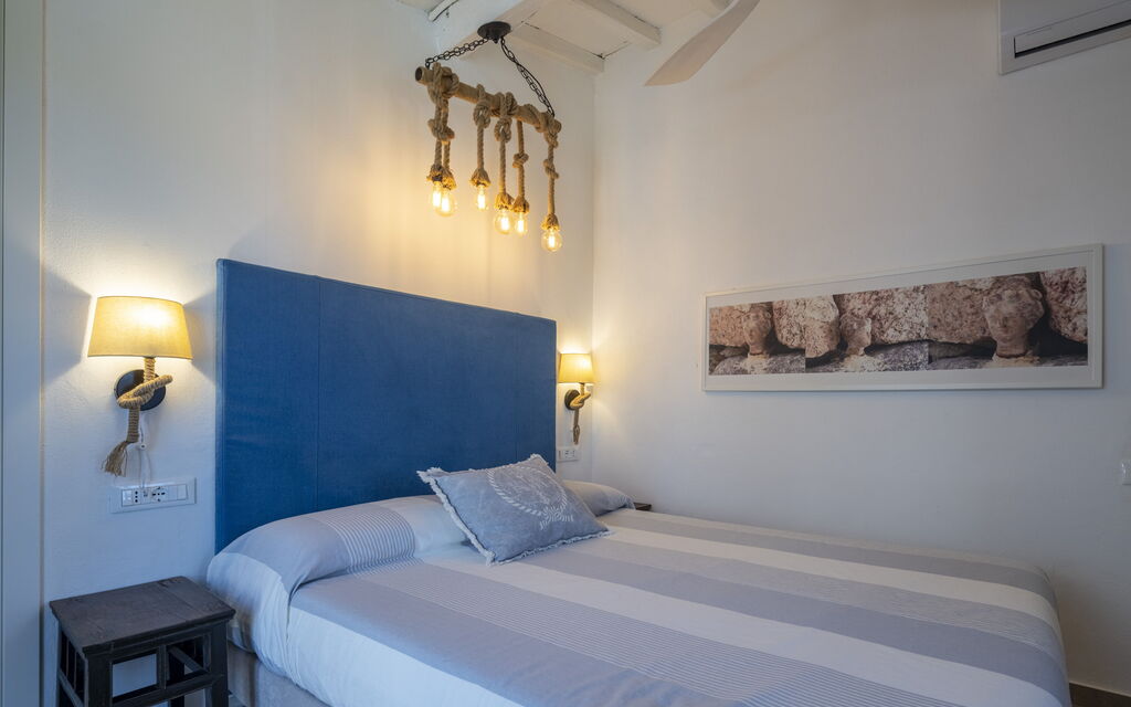 Villa Acquaro, Santa Caterina Dello Ionio, Pool, Ac: Autumn, Bedroom, Spring, Summer