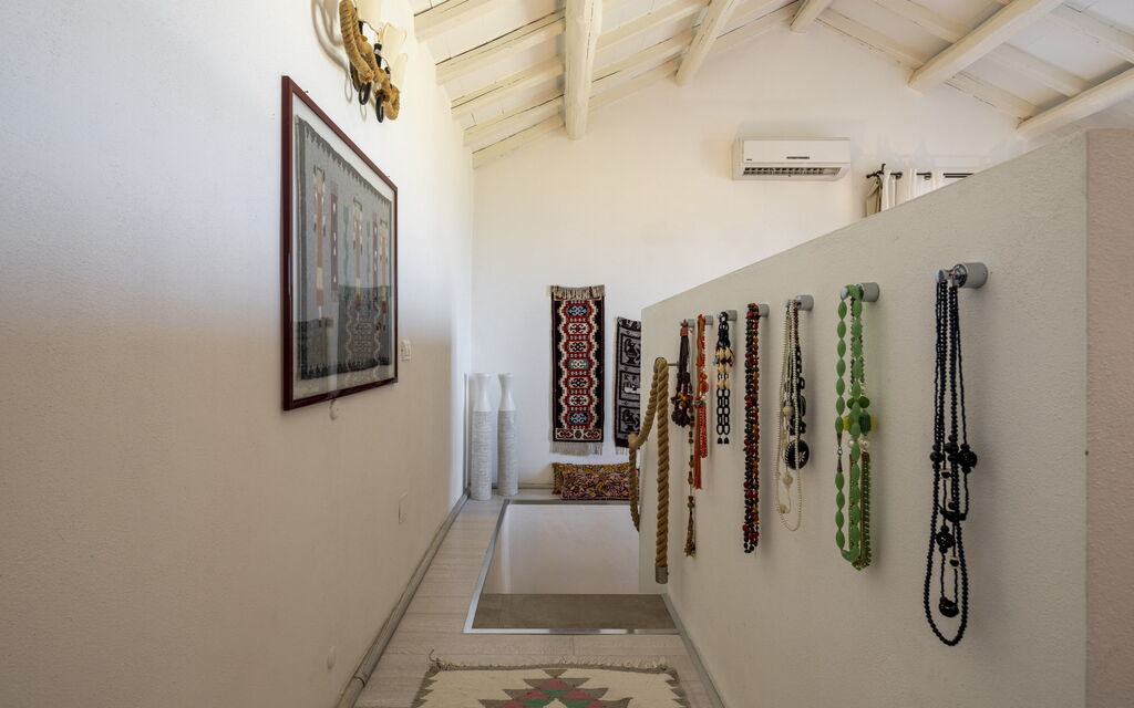 Villa Acquaro, Santa Caterina Dello Ionio, Pool, Ac: Autumn, Bedroom, Spring, Summer