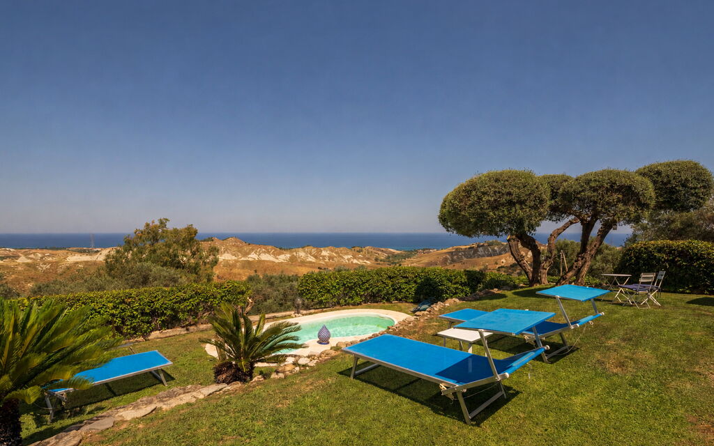 Villa Acquaro, Santa Caterina Dello Ionio, Pool, Ac: Autumn, Scenic View, Spring, Summer