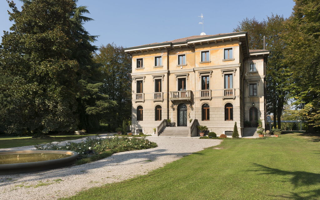 Villa Paola In Padova With Ac: Autumn, Garden, Spring, Summer
