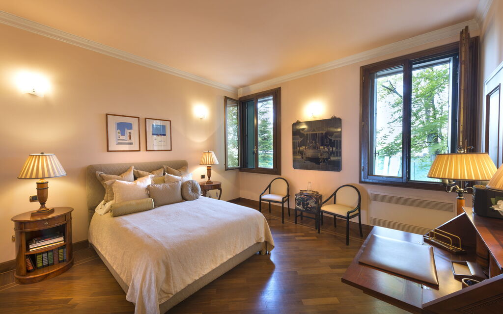 Villa Paola In Padova With Ac: Autumn, Bedroom, Spring, Summer