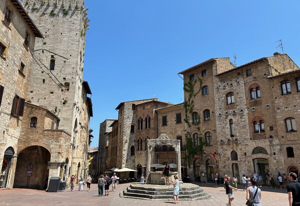 Casa Martina, Piazza Delle Erbe, San Gimignano: Activities, Autumn, Spring