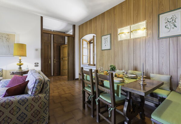 Casa Martina, Piazza Delle Erbe, San Gimignano: Autumn, Living Room, Spring, Summer