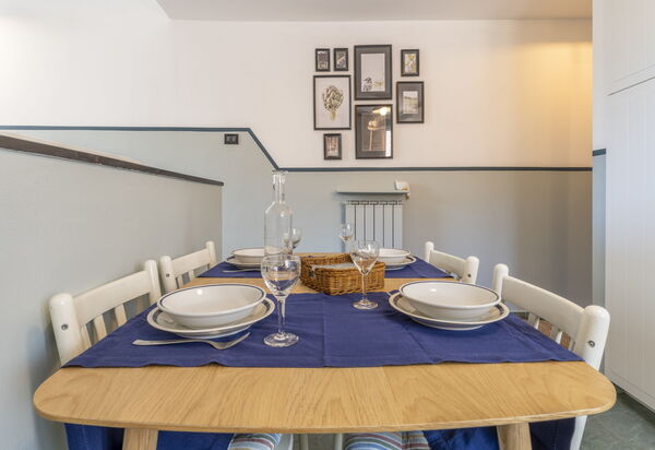 Emma House, Terrace and Sea View, Moneglia: Autunno, Estate, Primavera, Sala da pranzo