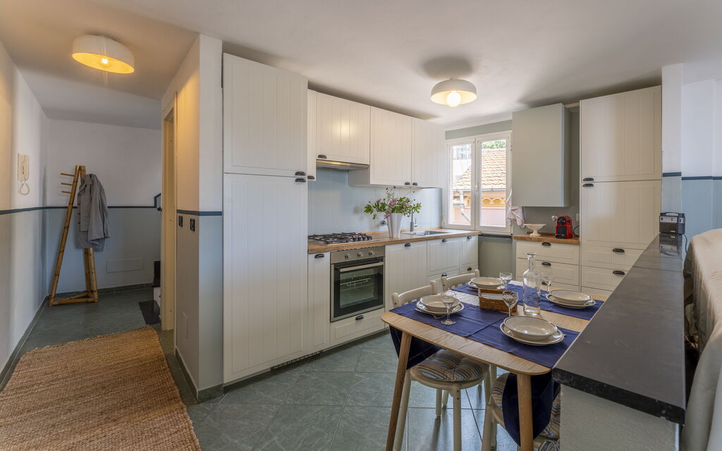 Emma House, Terrace and Sea View, Moneglia: Autunno, Cucina, Estate, Primavera, Sala da pranzo