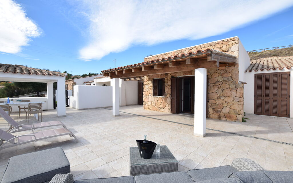 Villa Del Sole In Budoni Sea View: Autumn, Building Exterior, Spring, Summer