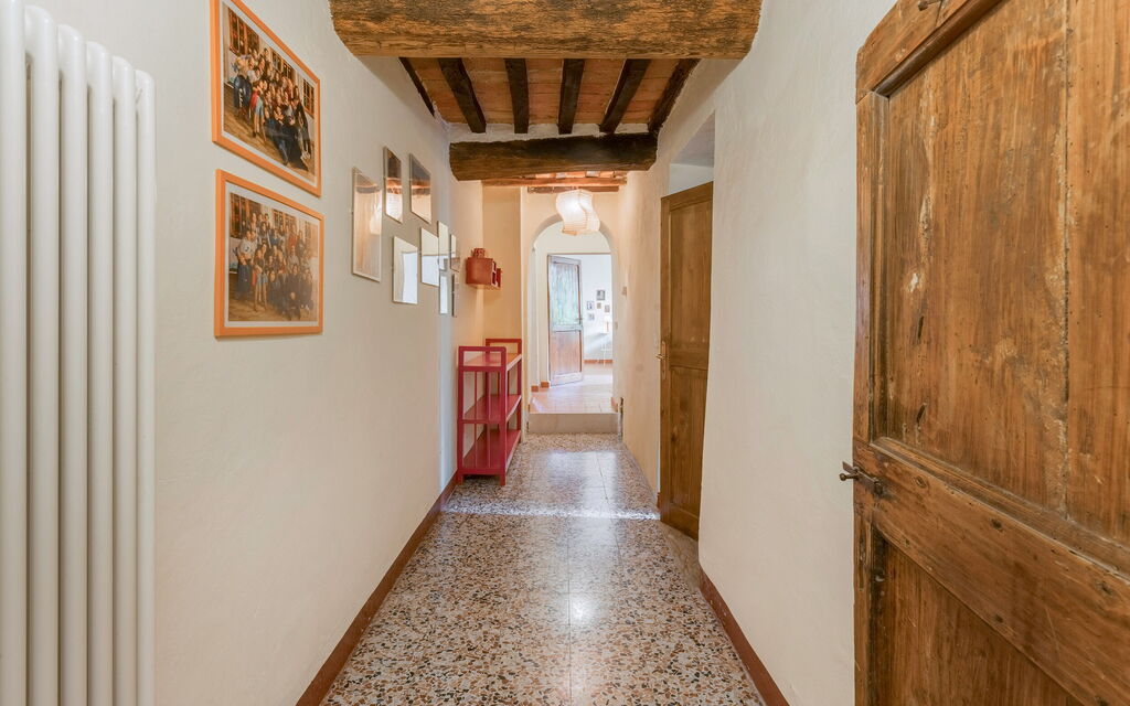 Il Palazzetto Francigena, Monteriggioni: Autumn, Other Room, Spring, Summer