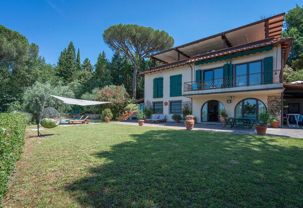 Chianti Hills Apartment, Pool, Ac: Autumn, Garden, Spring, Summer