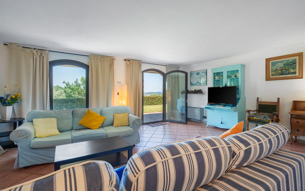 Chianti Hills Apartment, Pool, Ac: Autumn, Living Room, Spring, Summer